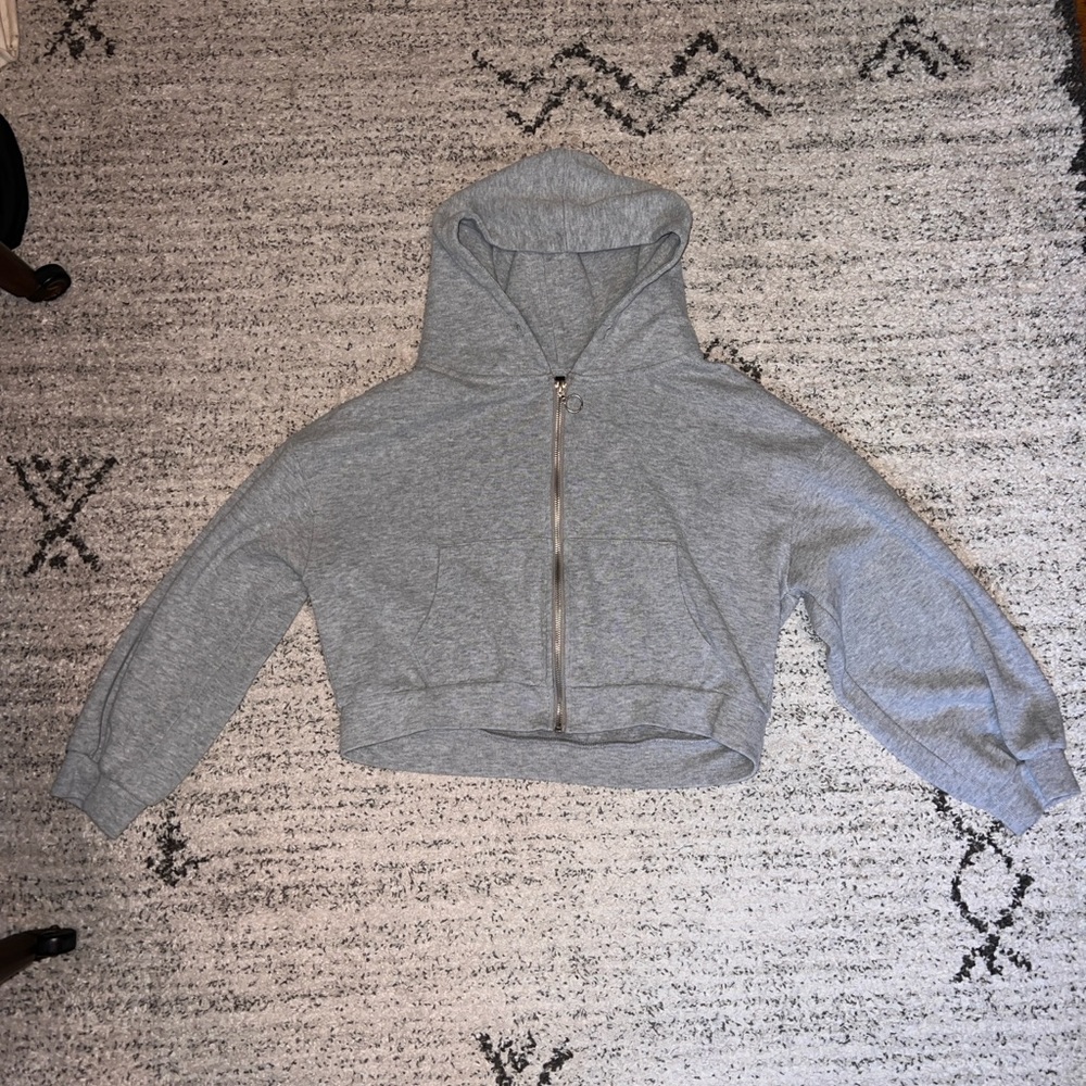 cropped grey zip up